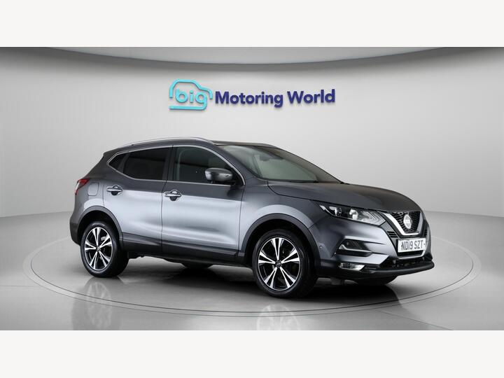 Nissan Qashqai 1.3 DIG-T N-Connecta Euro 6 (s/s) 5dr
