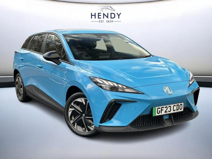 MG MG4 64kWh SE Long Range Auto 5dr