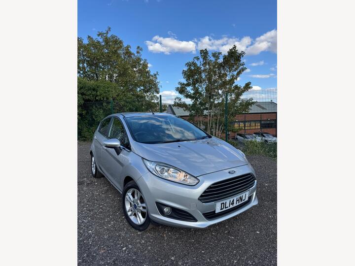Ford Fiesta 1.0T EcoBoost Zetec Euro 5 (s/s) 5dr