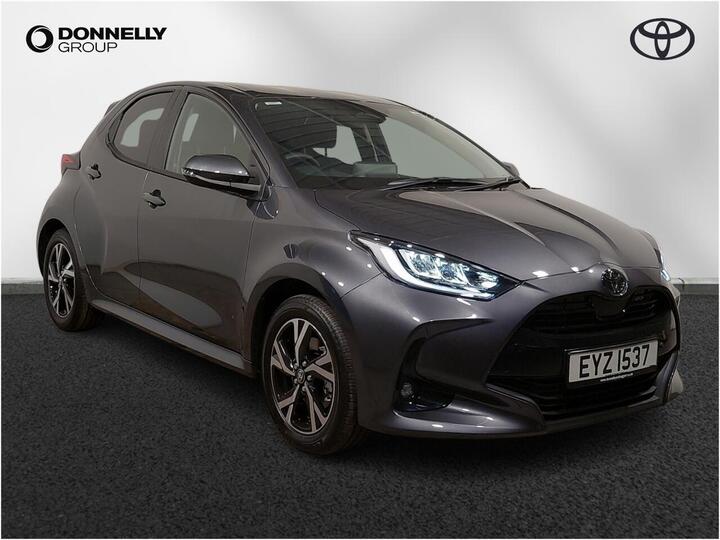 Toyota Yaris 1.5 VVT-h Design E-CVT Euro 6 (s/s) 5dr