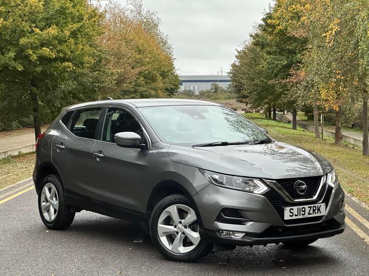 Nissan Qashqai 1.3 DIG-T Acenta Premium Euro 6 (s/s) 5dr