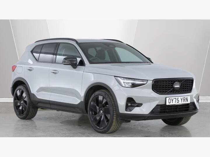 Volvo XC40 2.0 B3 MHEV Plus Black Edition DCT Auto Euro 6 (s/s) 5dr