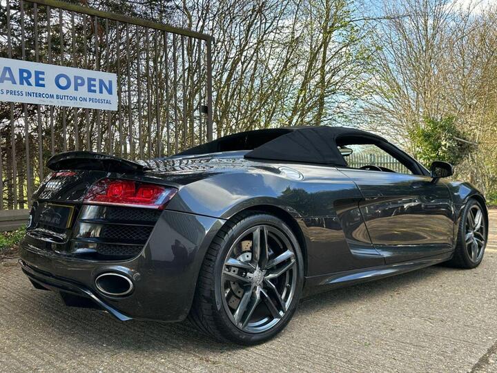 Audi R8 5.2 FSI V10 Spyder Quattro Euro 4 2dr
