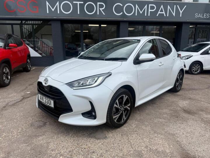 Toyota Yaris 1.5 VVT-h Design E-CVT Euro 6 (s/s) 5dr