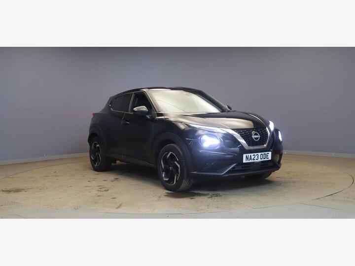 Nissan Juke 1.0 DIG-T N-Connecta Euro 6 (s/s) 5dr Nissan Juke 1.0 DIG-T N-Connecta Euro 6 (s/s) 5dr