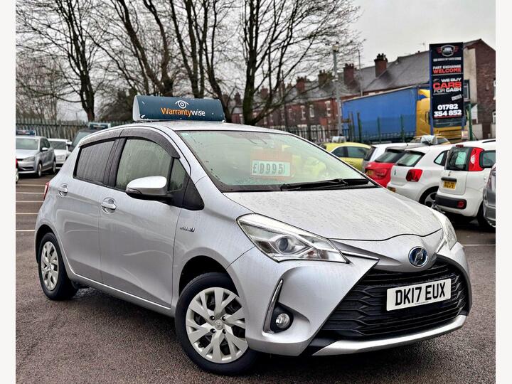 Toyota Vitz 1.5 Hybrid/Petrol Auto
