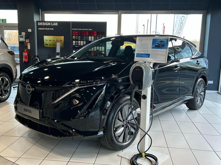 Nissan ARIYA 63kWh Advance Auto 5dr 7.4kW Charger