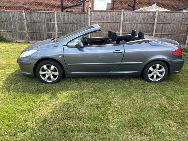 Peugeot 307 CC 2.0 16v S 2dr