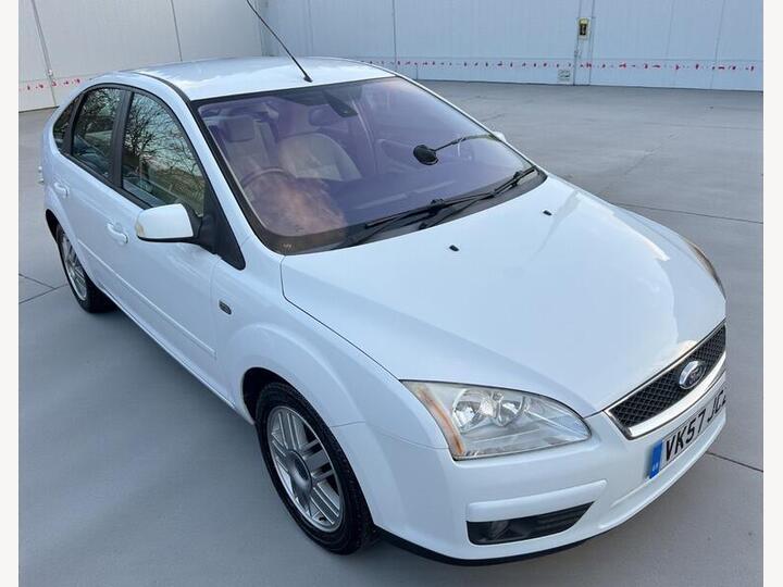 Ford Focus 2.0 Ghia 5dr