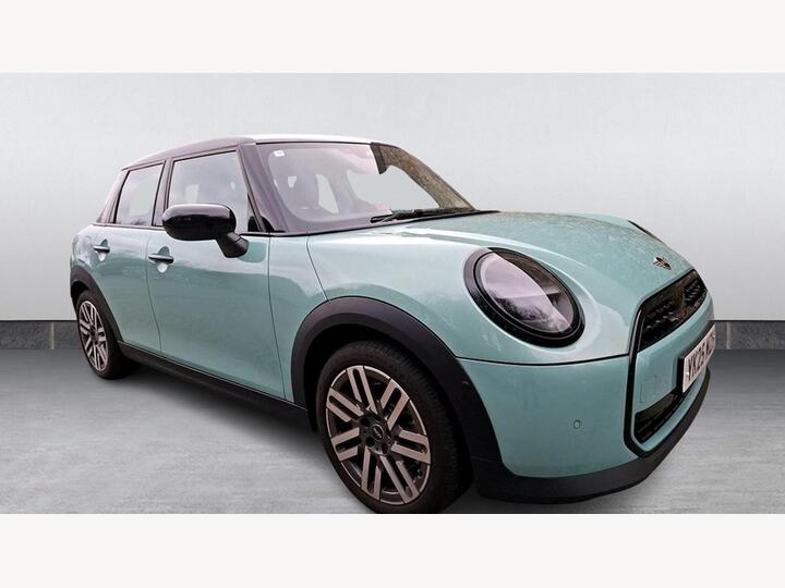 MINI Cooper 1.5C Classic Steptronic Euro 6 (s/s) 5dr