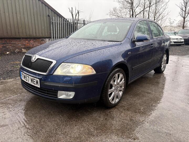 Skoda Octavia 2.0 TDI Laurin & Klement DSG Euro 4 5dr