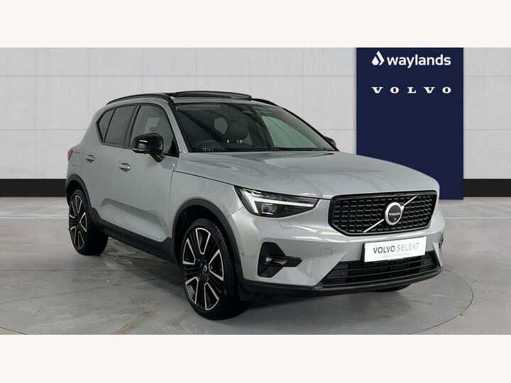 Volvo XC40 2.0 B4 MHEV Ultra Dark DCT Auto Euro 6 (s/s) 5dr
