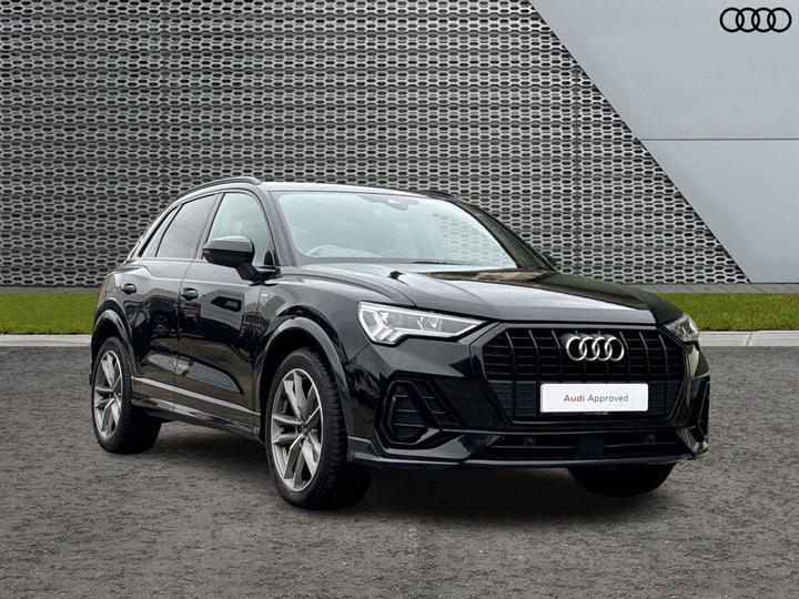 Audi Q3 1.5 TFSI CoD 35 Black Edition S Tronic Euro 6 (s/s) 5dr