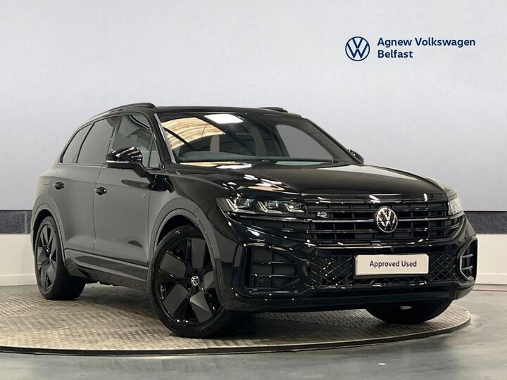 Volkswagen Touareg 3.0 TDI V6 Black Edition Tiptronic 4Motion Euro 6 (s/s) 5dr