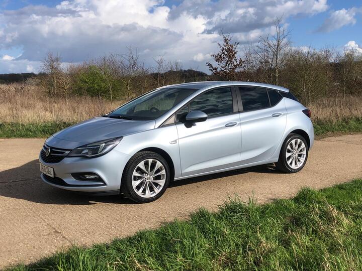Vauxhall Astra 1.4i Tech Line Nav Euro 6 5dr