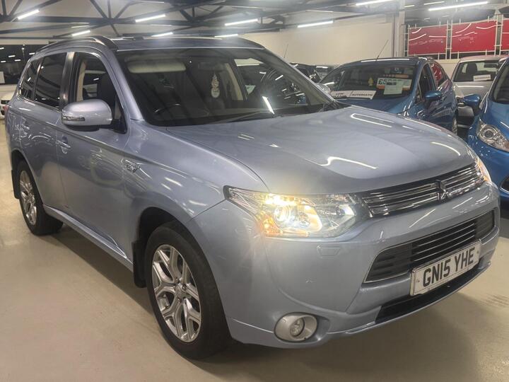 Mitsubishi Outlander 2.0h 12kWh GX4h CVT 4WD Euro 5 (s/s) 5dr Mitsubishi Outlander 2.0h 12kWh GX4h CVT 4WD Euro 5 (s/s) 5dr