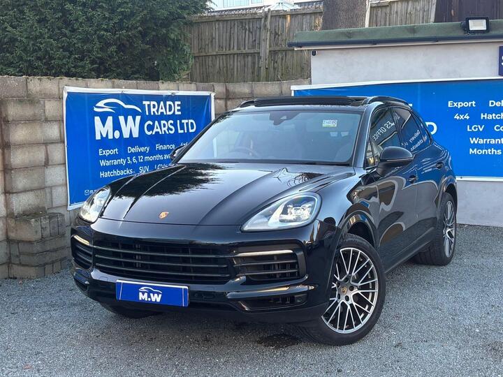 Porsche Cayenne 3.0T V6 Platinum Edition TiptronicS 4WD Euro 6 (s/s) 5dr Porsche Cayenne 3.0T V6 Platinum Edition TiptronicS 4WD Euro 6 (s/s) 5dr