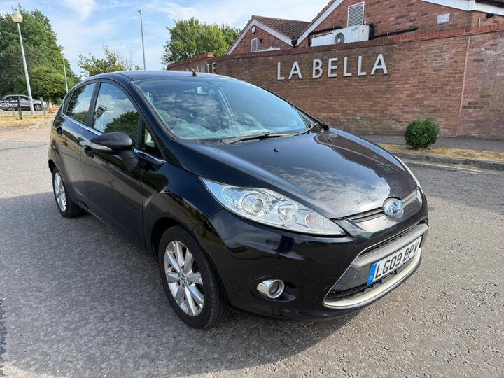 Ford Fiesta 1.25 Zetec 5dr