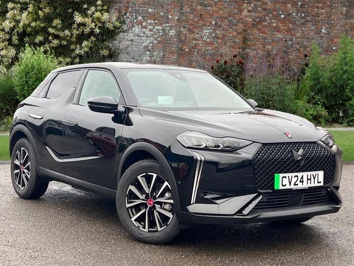 DS AUTOMOBILES DS 3 E-TENSE 54kWh Performance Line Auto 5dr (7.4kW Charger) DS AUTOMOBILES DS 3 E-TENSE 54kWh Performance Line Auto 5dr (7.4kW Charger)