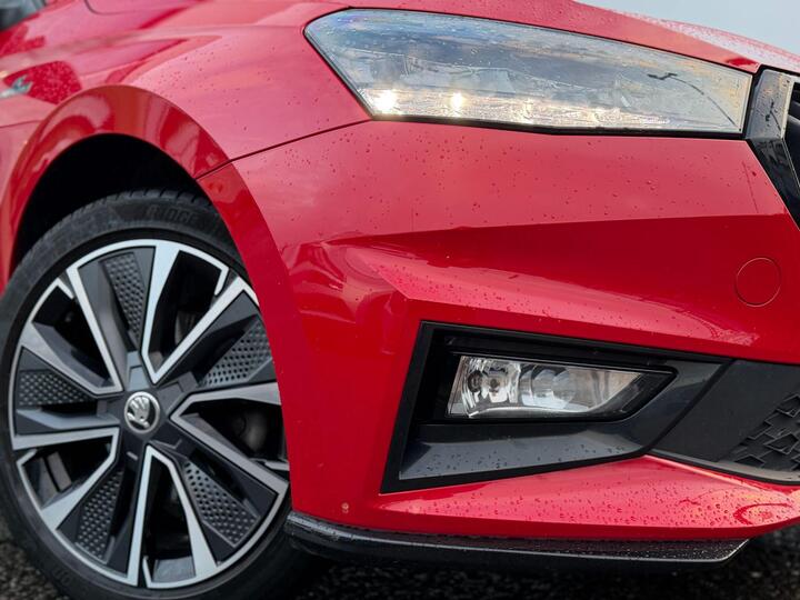 Skoda FABIA 1.0 TSI Monte Carlo Euro 6 (s/s) 5dr Skoda FABIA 1.0 TSI Monte Carlo Euro 6 (s/s) 5dr