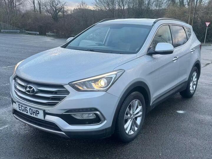 Hyundai Santa Fe 2.2 CRDi Blue Drive Premium Auto 4WD Euro 6 (s/s) 5dr (7 Seat)