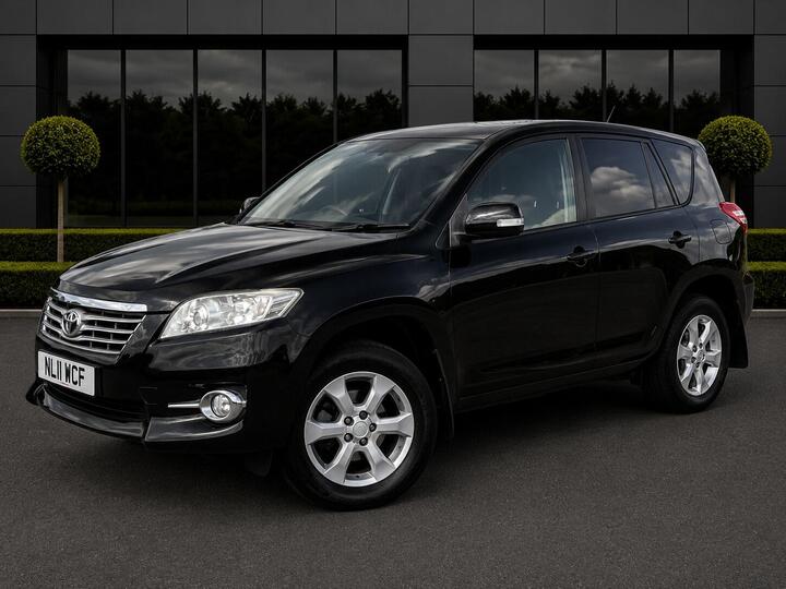 Toyota RAV4 2.2 D-4D XT-R 4WD Euro 5 5dr