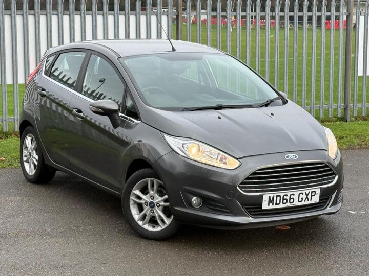 Ford Fiesta 1.25 Zetec Euro 6 5dr
