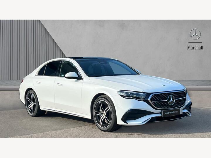 Mercedes-Benz E Class 2.0 E300e 25.4kWh AMG Line (Premium) G-Tronic Euro 6 (s/s) 4dr Mercedes-Benz E Class 2.0 E300e 25.4kWh AMG Line (Premium) G-Tronic Euro 6 (s/s) 4dr
