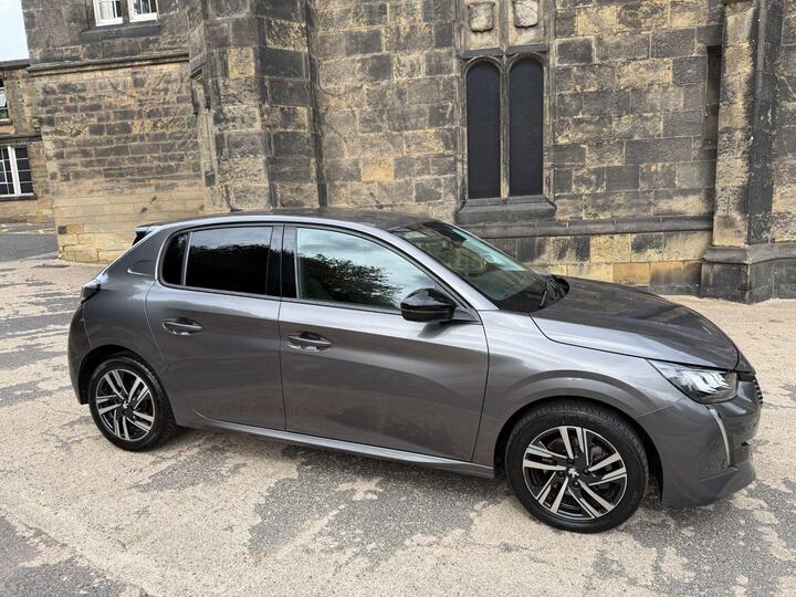 Peugeot 208 1.2 PureTech Allure Premium + Euro 6 (s/s) 5dr