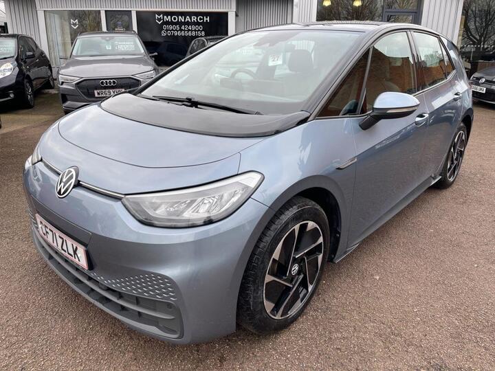 Volkswagen ID.3 Pro Performance 58kWh Life Auto 5dr
