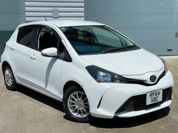 Toyota Yaris 1.33 Dual VVT-i Icon Multidrive S Euro 6 5dr (Safety Sense)