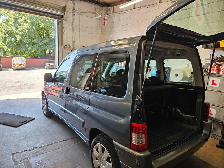 Citroen Berlingo 1.6 Forte Multispace 5dr