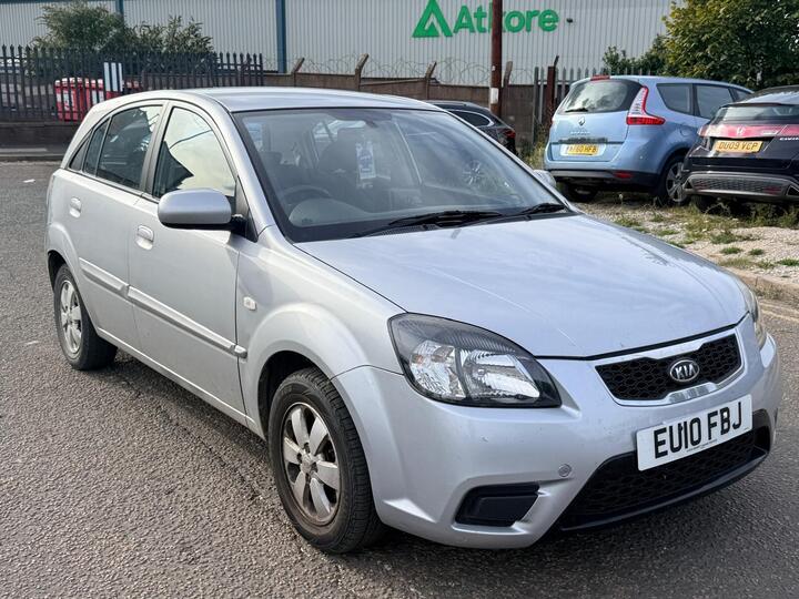 Kia Rio 1.5 CRDi 2 5dr