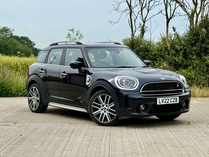 MINI COUNTRYMAN 1.5 10kWh Cooper SE Exclusive Auto ALL4 Euro 6 (s/s) 5dr