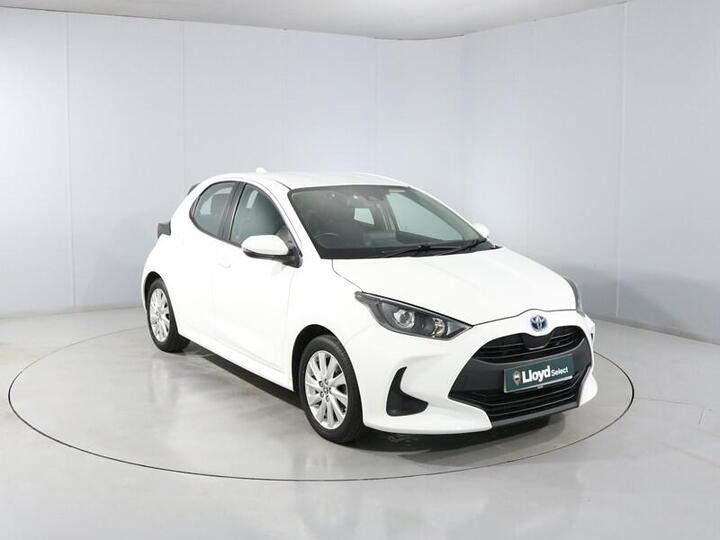Toyota YARIS 1.5 VVT-h Icon E-CVT Euro 6 (s/s) 5dr