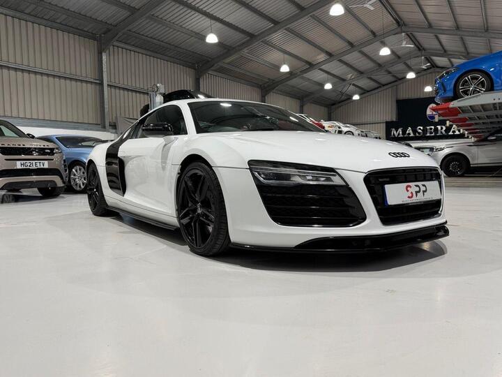 Audi R8 4.2 FSI V8 S Tronic Quattro Euro 5 2dr