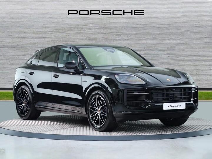 Porsche Cayenne 3.0 V6 E-Hybrid 25.9kWh Black Edition TiptronicS 4WD Euro 6 (s/s) 5dr