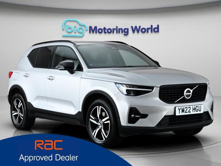 Volvo XC40 2.0 B3 MHEV Plus Dark DCT Auto Euro 6 (s/s) 5dr