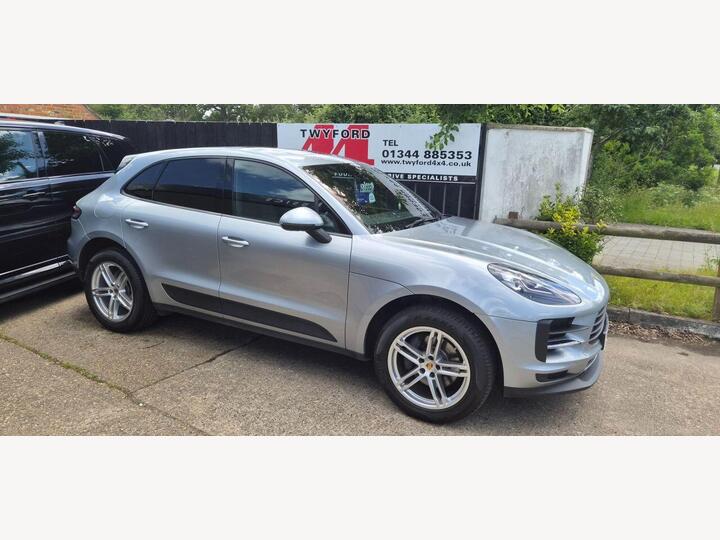 Porsche MACAN 2.0T PDK 4WD Euro 6 (s/s) 5dr