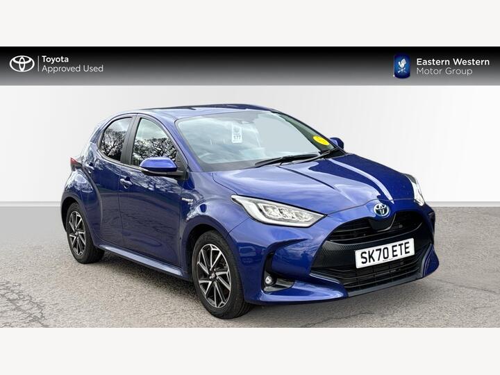 Toyota Yaris 1.5 VVT-h Design E-CVT Euro 6 (s/s) 5dr Toyota Yaris 1.5 VVT-h Design E-CVT Euro 6 (s/s) 5dr