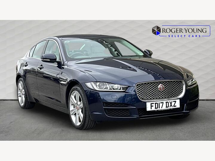 Jaguar XE 2.0i Portfolio Auto AWD Euro 6 (s/s) 4dr