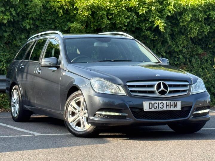 Mercedes-Benz C Class 1.6 C180 BlueEfficiency Executive SE G-Tronic+ Euro 5 (s/s) 5dr