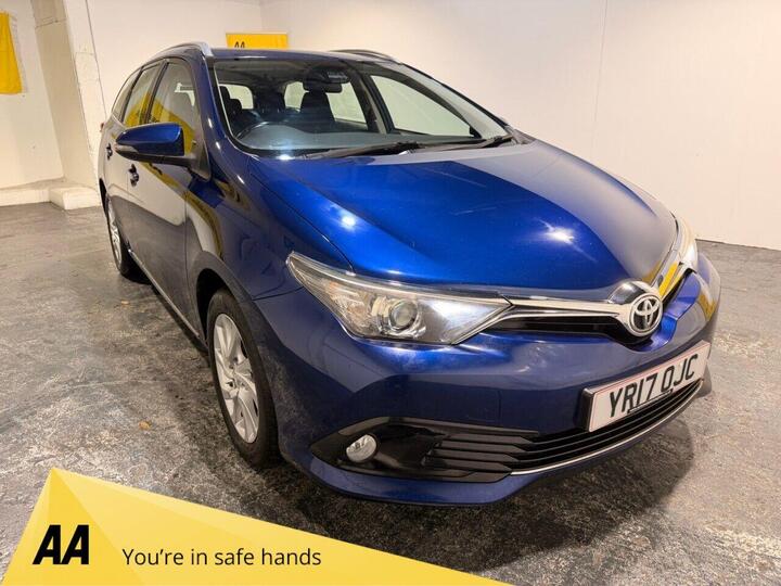 Toyota AURIS 1.2 VVT-i Business Edition Touring Sports Euro 6 (s/s) 5dr (Safety Sense)