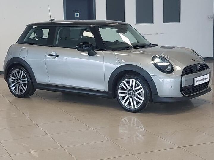 MINI Cooper 1.5C Classic Steptronic Euro 6 (s/s) 3dr