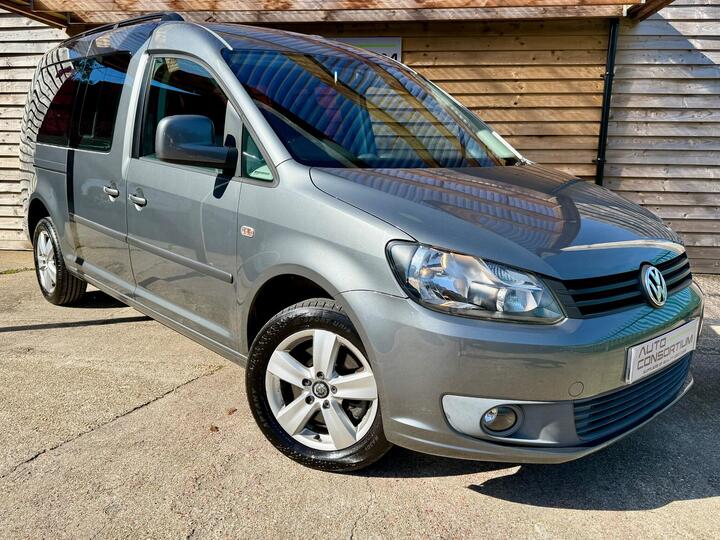 Volkswagen Caddy Maxi 1.6 TDi C20 Maxi Life FWD 5dr (Window)