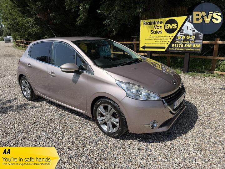 Peugeot 208 1.4 HDi Allure Euro 5 5dr