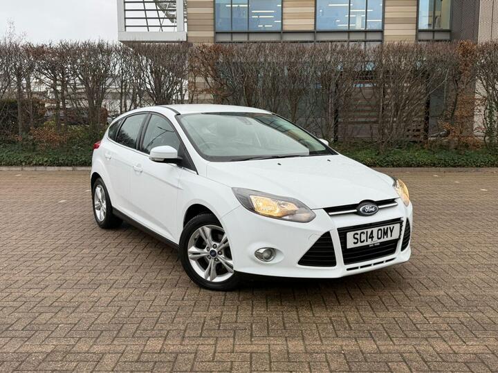 Ford Focus 1.6 Zetec Powershift Euro 5 5dr