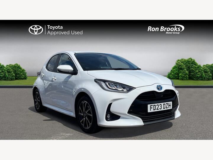 Toyota Yaris 1.5 VVT-h Design E-CVT Euro 6 (s/s) 5dr