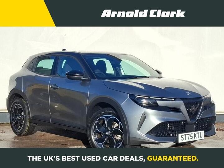 Alfa Romeo Junior 1.2 MHEV Ibrida E-DCT Euro 6 (s/s) 5dr Alfa Romeo Junior 1.2 MHEV Ibrida E-DCT Euro 6 (s/s) 5dr