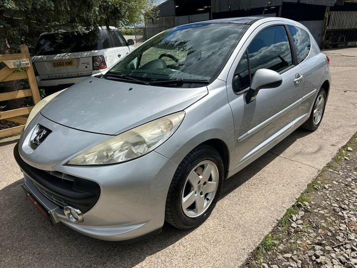 Peugeot 207 1.4 VTi Cielo 3dr